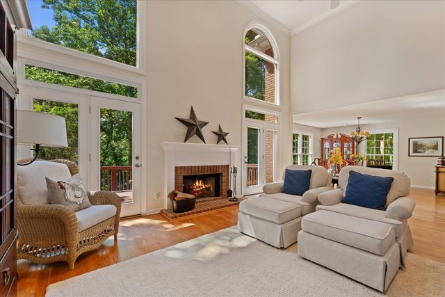 494 Deer Ridge Ln, Nashville, TN 37221