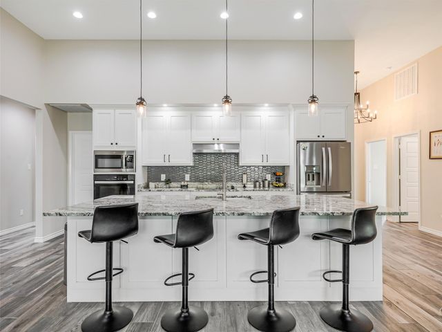 775 Phillips Drive, Azle, TX 76020