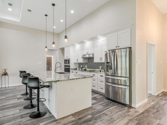 775 Phillips Drive, Azle, TX 76020