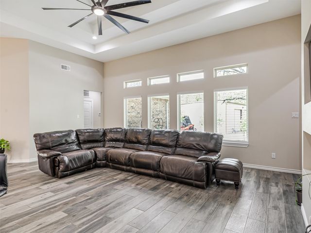 775 Phillips Drive, Azle, TX 76020