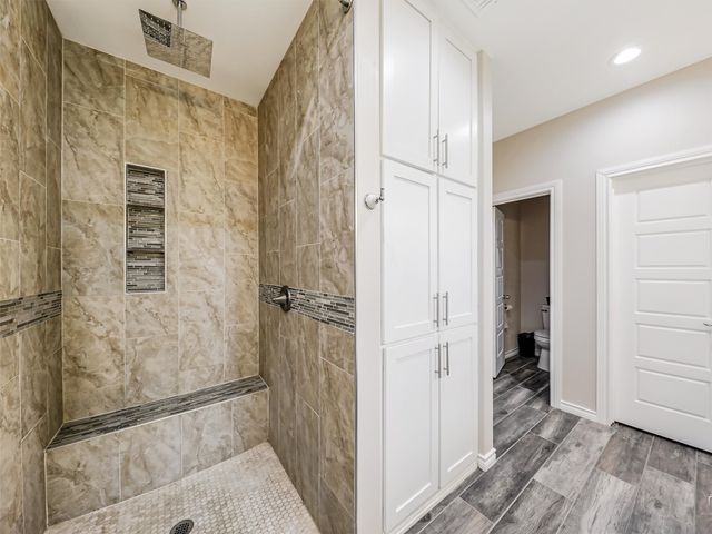 775 Phillips Drive, Azle, TX 76020