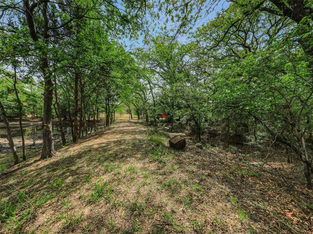 775 Phillips Drive, Azle, TX 76020