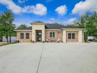775 Phillips Drive, Azle, TX 76020