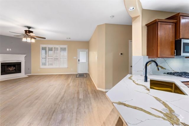 3317 Oak Dale Way, Seabrook, TX 77586