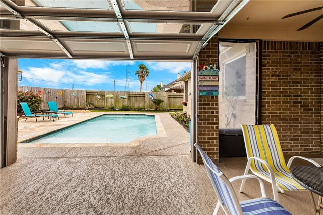 3317 Oak Dale Way, Seabrook, TX 77586