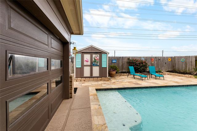 3317 Oak Dale Way, Seabrook, TX 77586