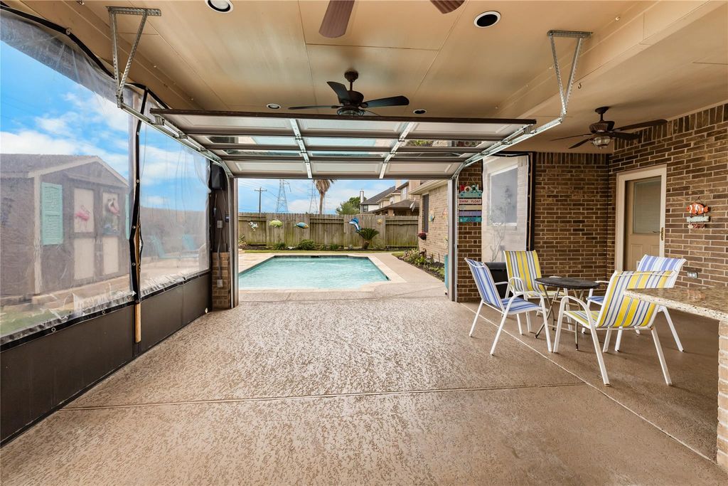 3317 Oak Dale Way, Seabrook, TX 77586