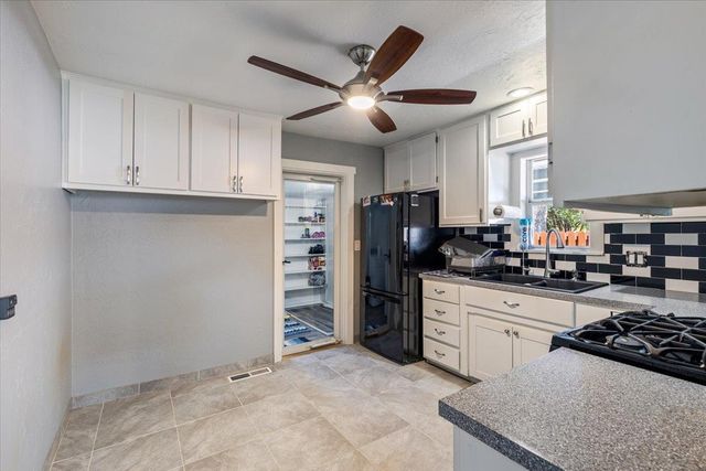 209 N 22nd St, Duncan, OK 73533