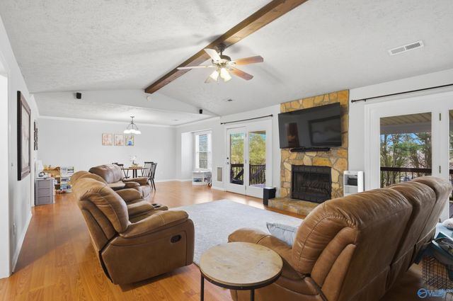 104 Saralee Drive, Huntsville, AL 35811