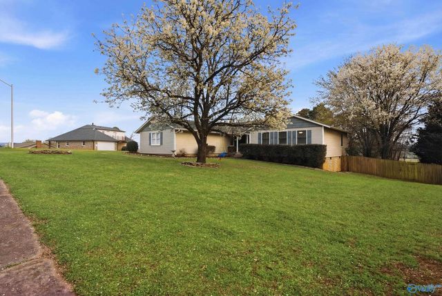 104 Saralee Drive, Huntsville, AL 35811