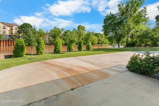 223 Beverly Drive, Lafayette, LA 70503
