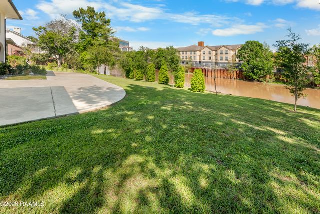 223 Beverly Drive, Lafayette, LA 70503