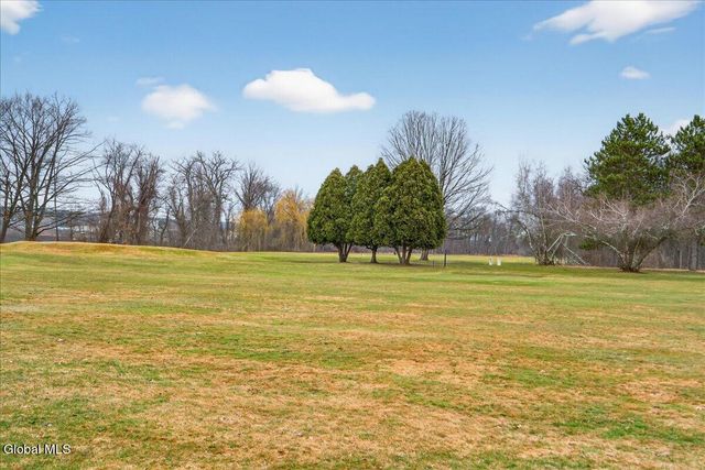 15 Hewitt Street, Schaghticoke, NY 12118