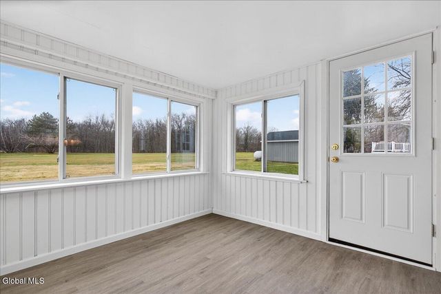 15 Hewitt Street, Schaghticoke, NY 12118