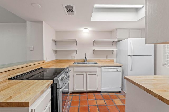 1135 Barton Hills DR 240, Austin, TX 78704