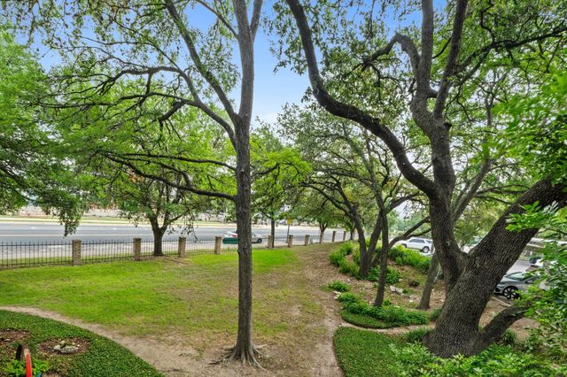 1135 Barton Hills DR 240, Austin, TX 78704