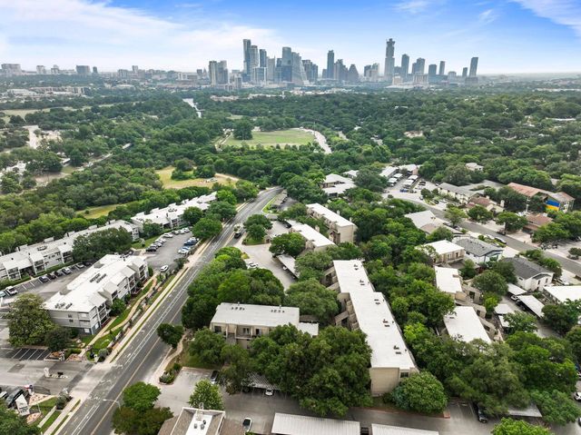 1135 Barton Hills DR 240, Austin, TX 78704