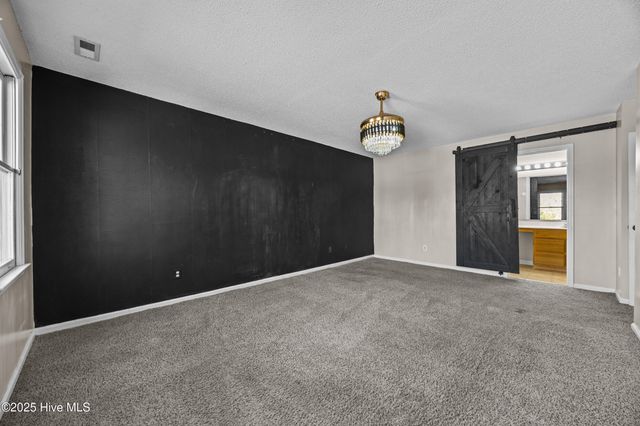 203 Plantation Boulevard, Jacksonville, NC 28540