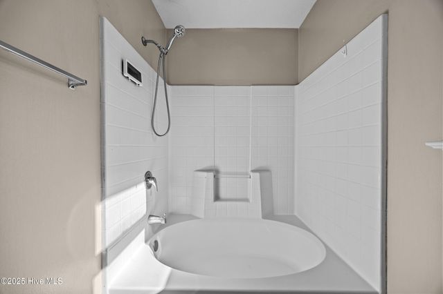 203 Plantation Boulevard, Jacksonville, NC 28540