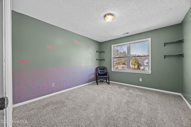 203 Plantation Boulevard, Jacksonville, NC 28540