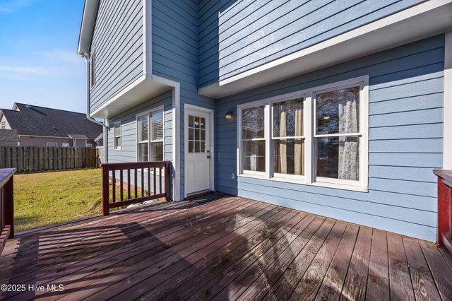 203 Plantation Boulevard, Jacksonville, NC 28540