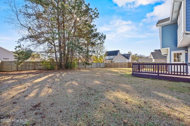 203 Plantation Boulevard, Jacksonville, NC 28540