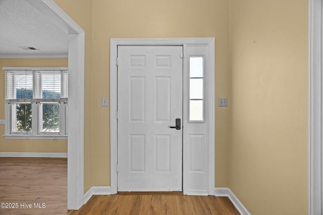 203 Plantation Boulevard, Jacksonville, NC 28540