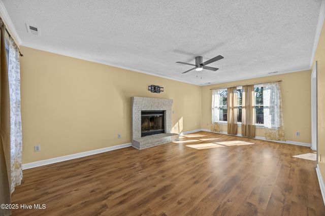 203 Plantation Boulevard, Jacksonville, NC 28540