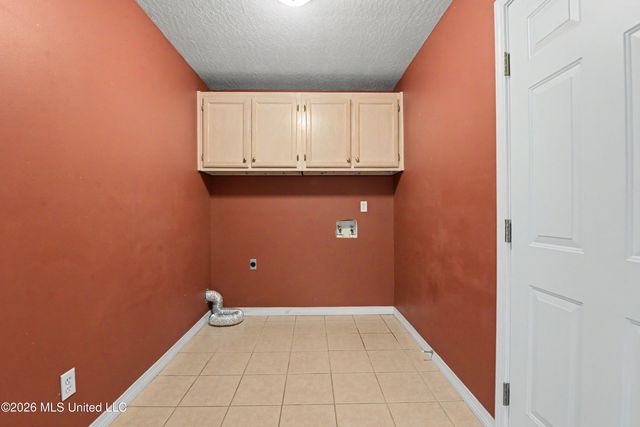 7008 Oakhurst Drive, Ocean Springs, MS 39564