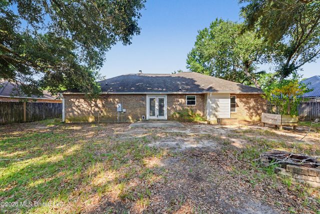 7008 Oakhurst Drive, Ocean Springs, MS 39564