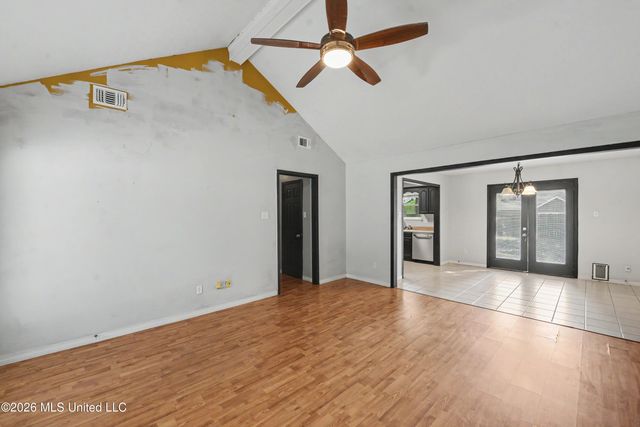 7008 Oakhurst Drive, Ocean Springs, MS 39564