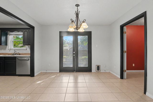 7008 Oakhurst Drive, Ocean Springs, MS 39564