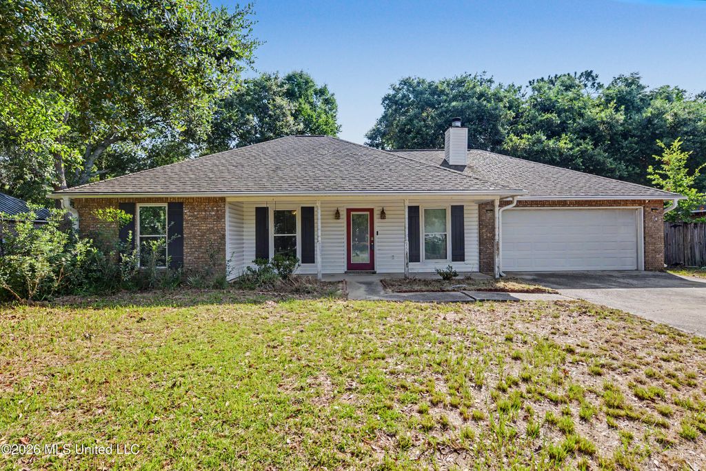 7008 Oakhurst Drive, Ocean Springs, MS 39564