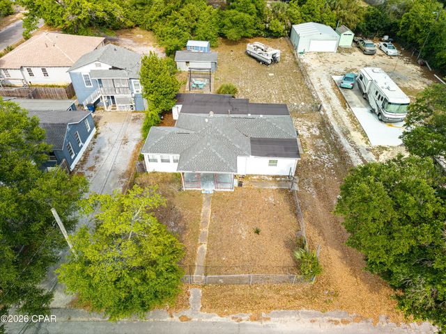 518 Maine Avenue, Panama City, FL 32401