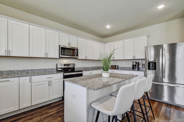 4113 Paddock Trail, Seguin, TX 78155