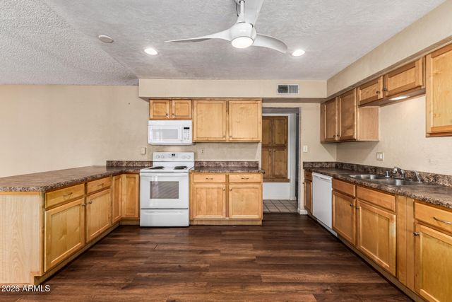 8756 E BONNIE ROSE Avenue, Scottsdale, AZ 85250