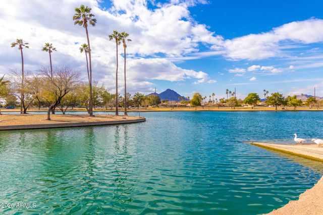 8756 E BONNIE ROSE Avenue, Scottsdale, AZ 85250