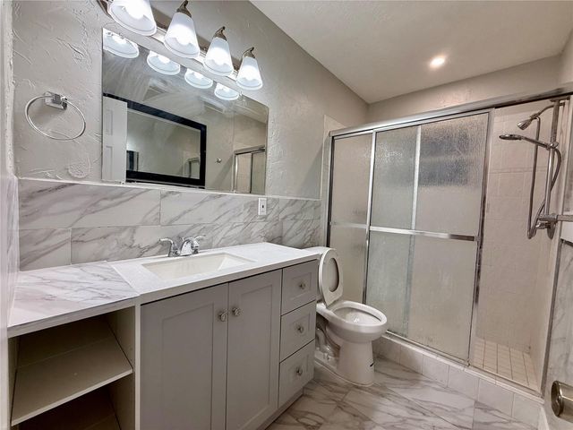 3980 BERKSHIRE DRIVE, Sarasota, FL 34241