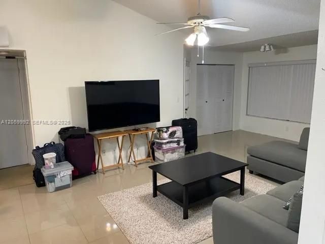 2926 S University Dr 6303, Davie, FL 33328