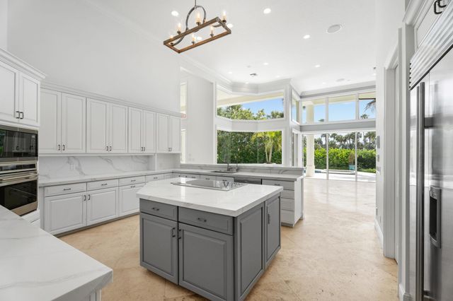 6841 SE Harbor Circle, Stuart, FL 34996