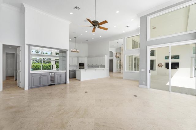 6841 SE Harbor Circle, Stuart, FL 34996