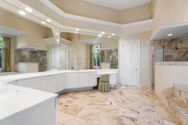 6841 SE Harbor Circle, Stuart, FL 34996