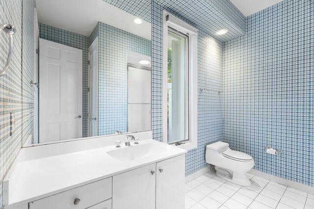 6841 SE Harbor Circle, Stuart, FL 34996