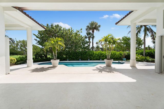 6841 SE Harbor Circle, Stuart, FL 34996