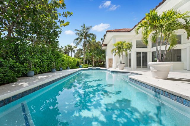 6841 SE Harbor Circle, Stuart, FL 34996