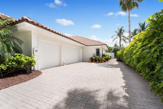 6841 SE Harbor Circle, Stuart, FL 34996