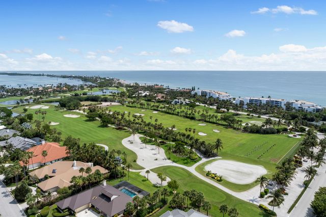 6841 SE Harbor Circle, Stuart, FL 34996