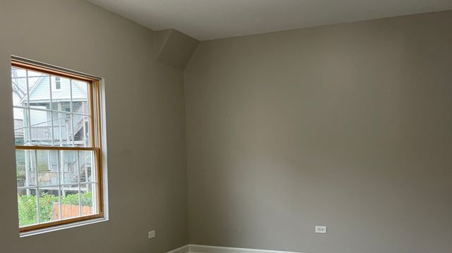 8422 S Buffalo Avenue 1R, Chicago, IL 60617