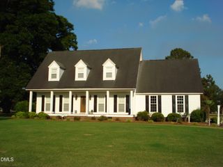 41 Sandy Ridge Road, Dunn, NC 28334