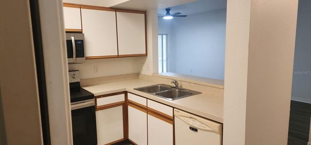 6014 PORTSDALE PLACE 102, Riverview, FL 33578